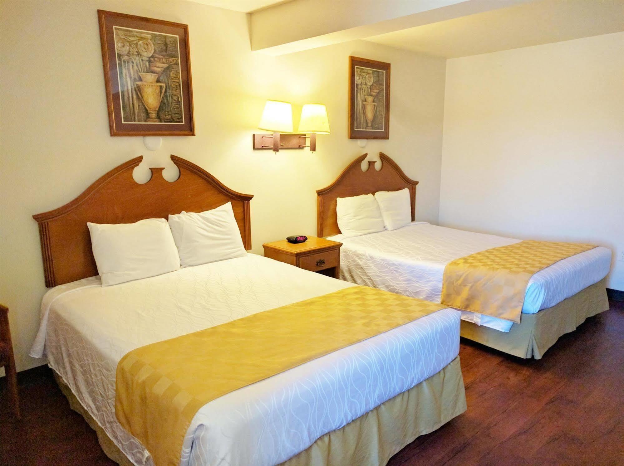 America'S Best Value Inn & Suites Галъп Екстериор снимка