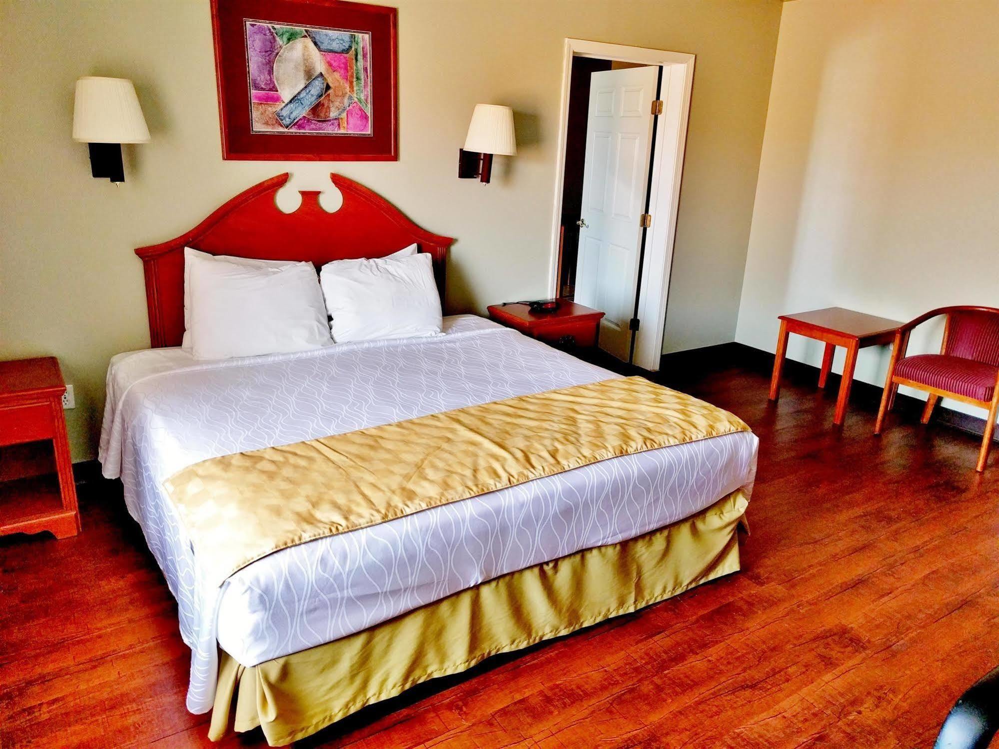 America'S Best Value Inn & Suites Галъп Екстериор снимка