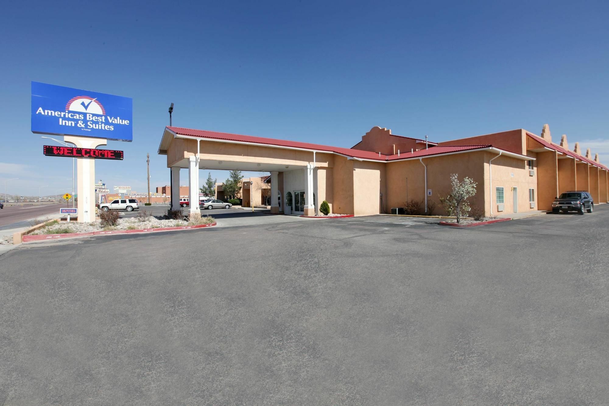 America'S Best Value Inn & Suites Галъп Екстериор снимка