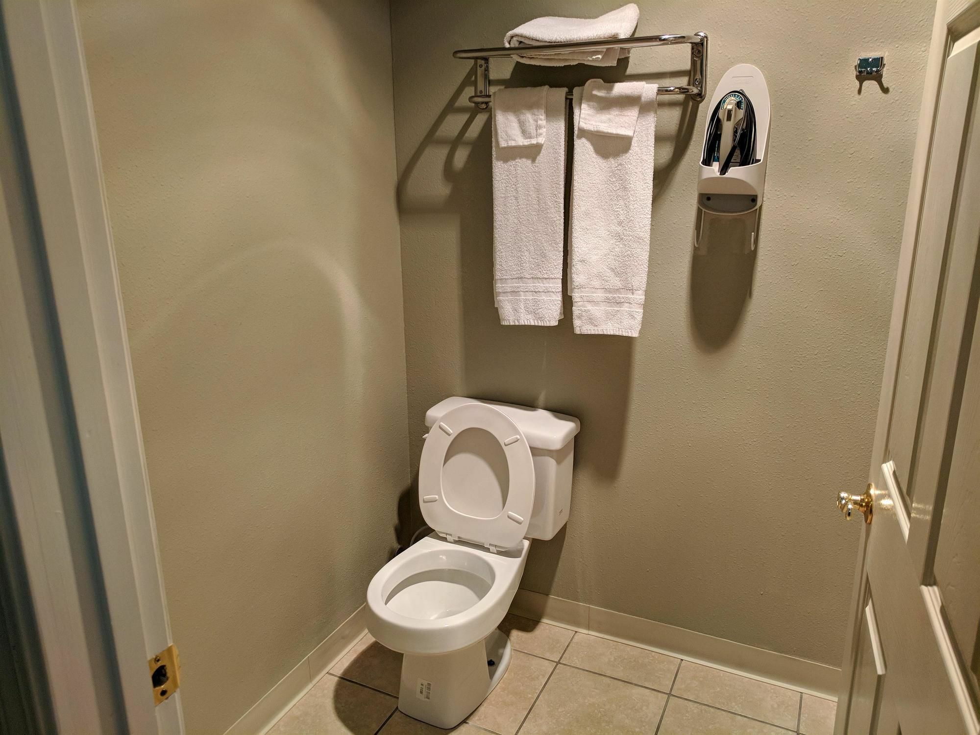 America'S Best Value Inn & Suites Галъп Екстериор снимка