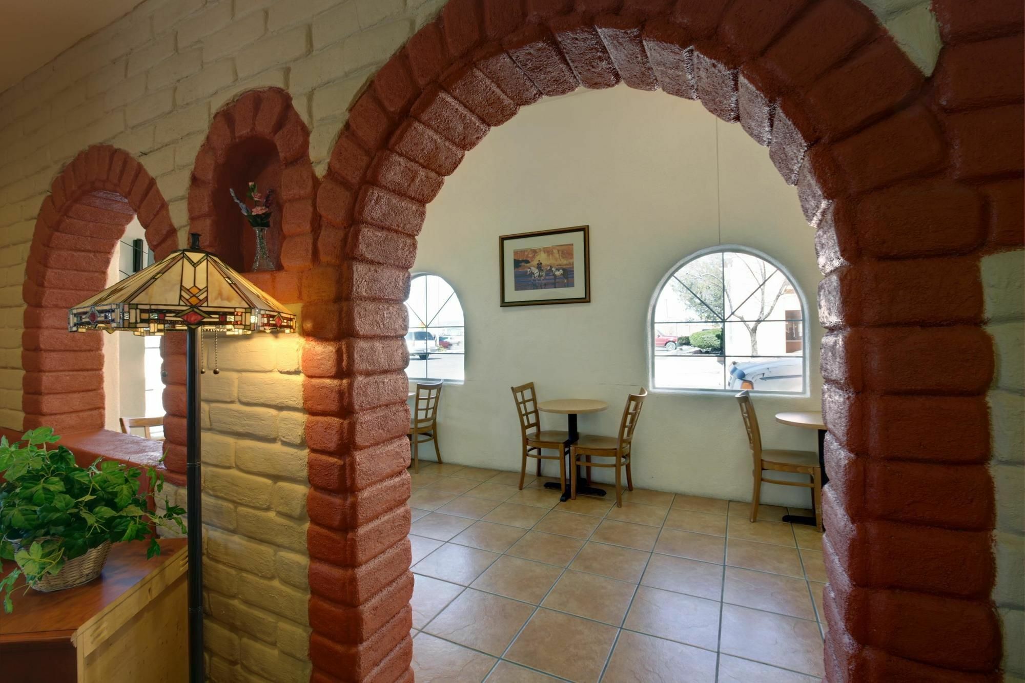 America'S Best Value Inn & Suites Галъп Екстериор снимка